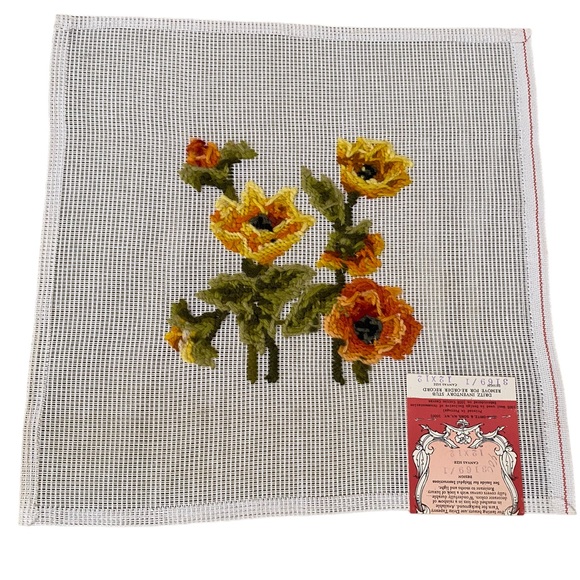 Poppy Orange Yellow Poppies PreWorked VTG NOS Dritz 3169/1 Needlepoint 12x12 - Picture 3 of 6